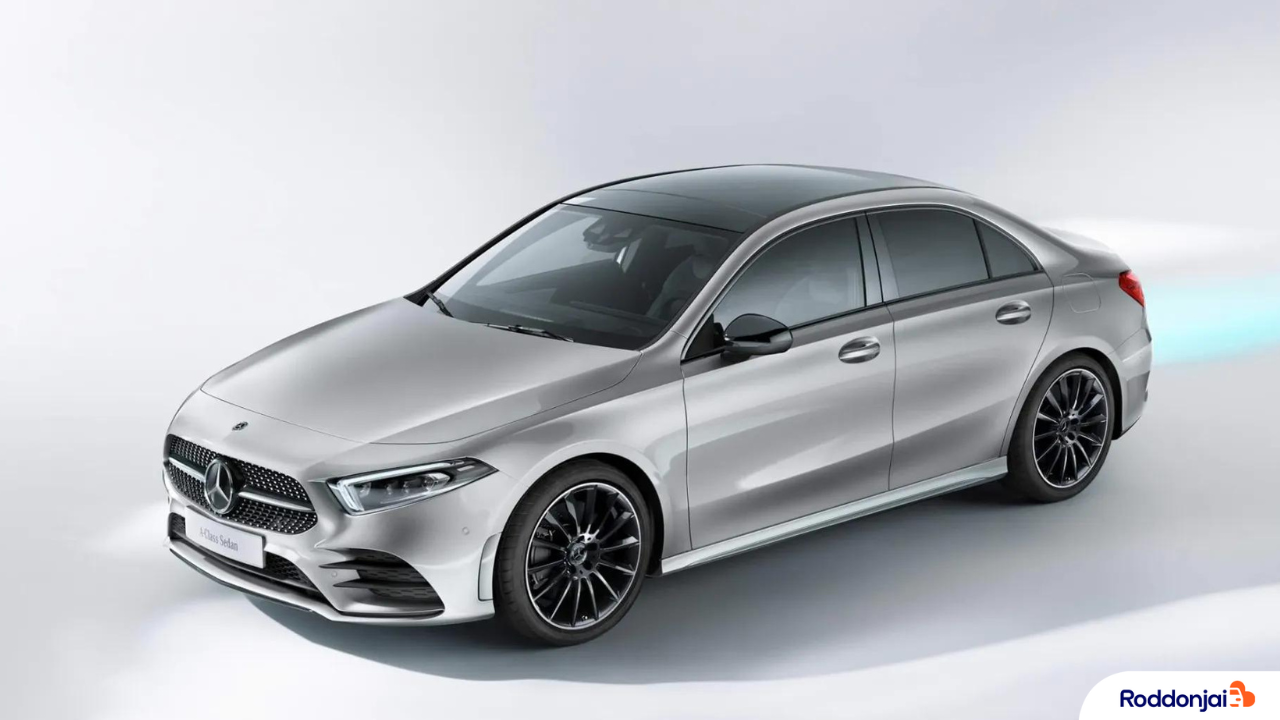 ALT text: Mercedes-Benz A-Class Saloon