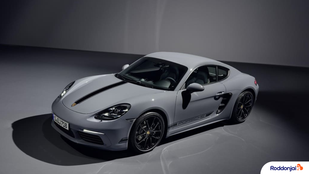 ALT text: Porsche 718