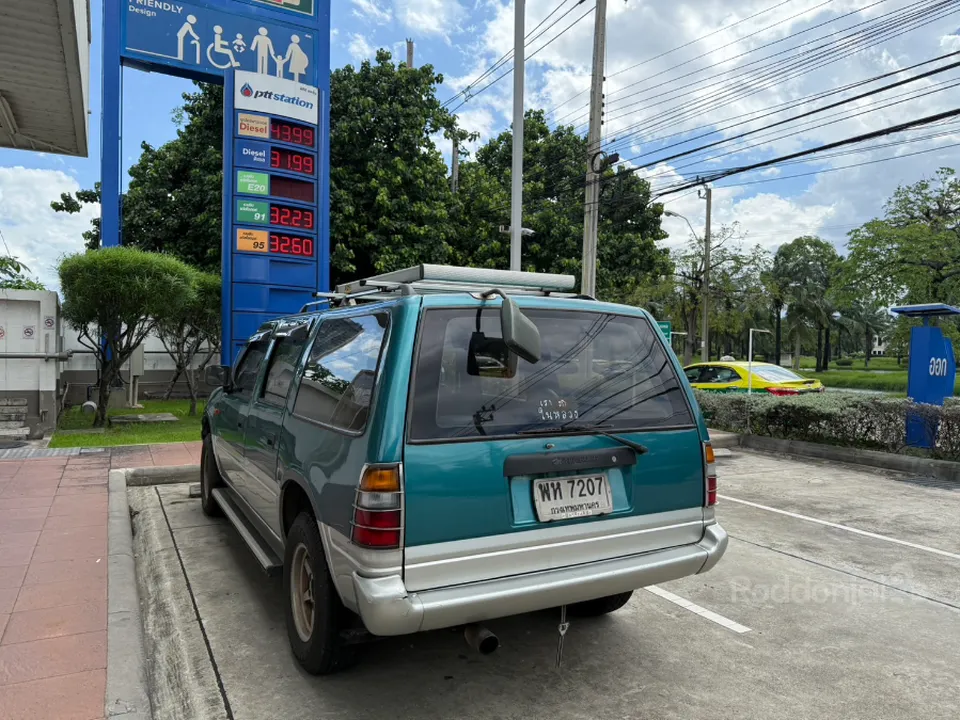 3688939