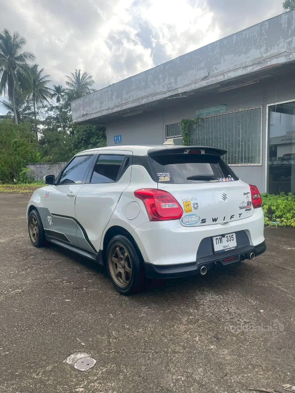3860893