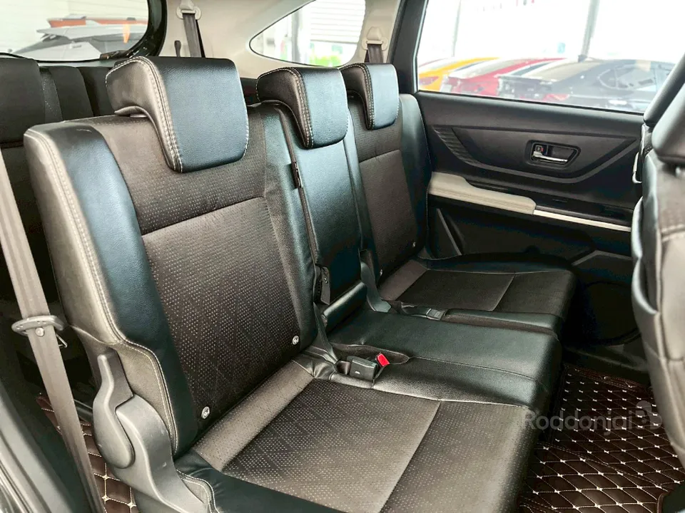 4677002